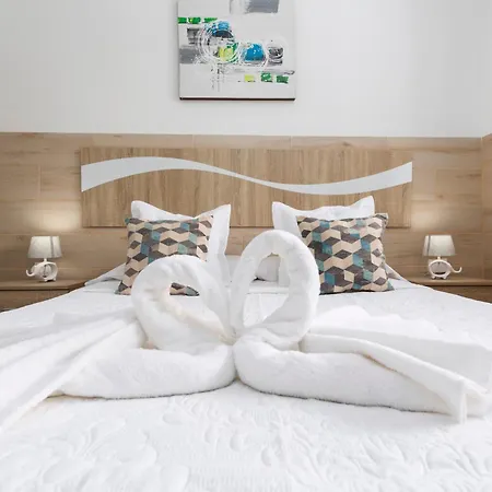 Home2book Ocean Heaven Terrace & Pool In Apartment *